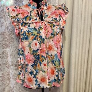 Fate Pink and Blue Beautiful Floral Blouse. Size medium.